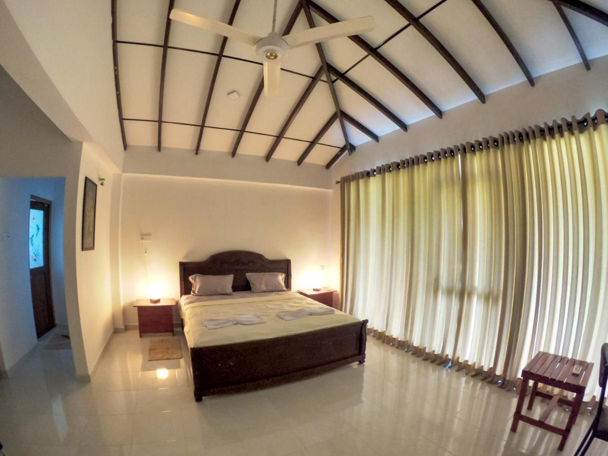 Pinnawala Elephant Front View Hotel Rambukkana エクステリア 写真